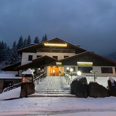 Hotel Valled'Oro Borno Kültér fotó