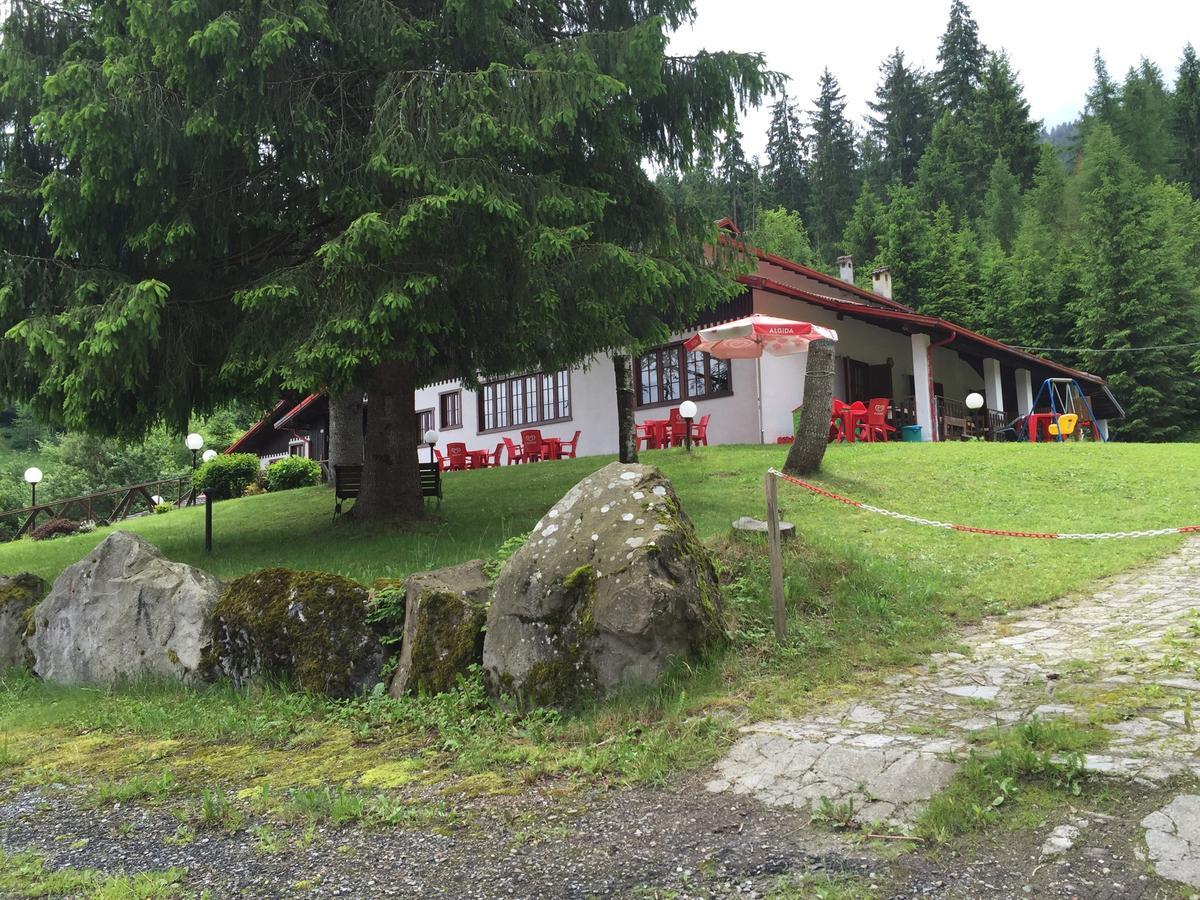 Hotel Valled'Oro Borno Kültér fotó