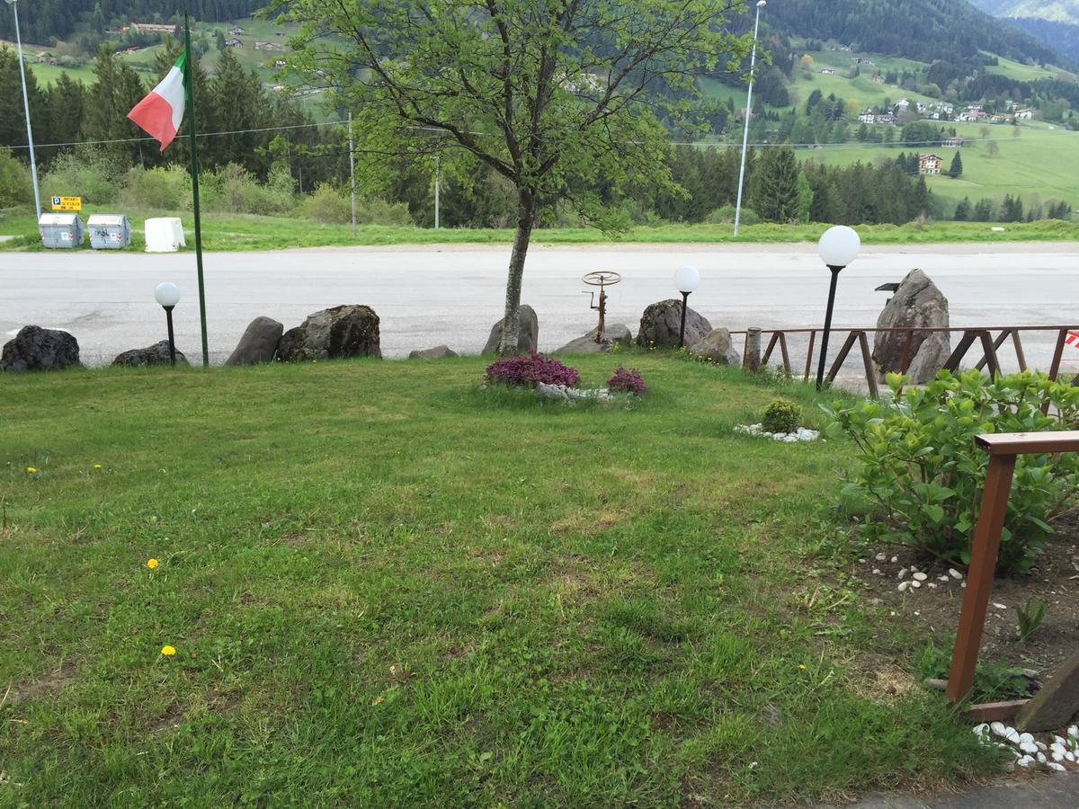 Hotel Valled'Oro Borno Kültér fotó